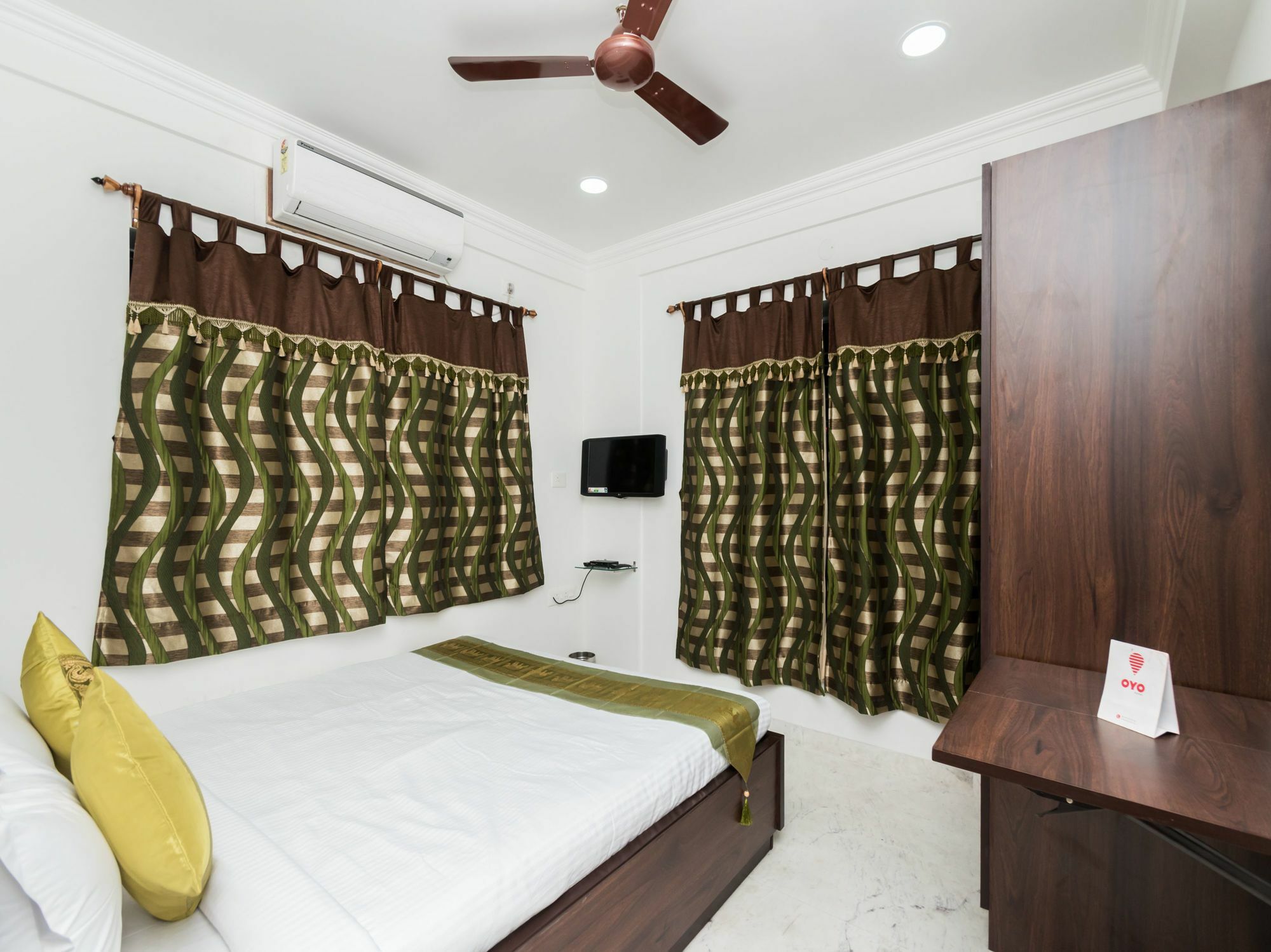 Super Hotel O New Town Near Axis Mall Formerly Spandan Inn 加尔各答 外观 照片