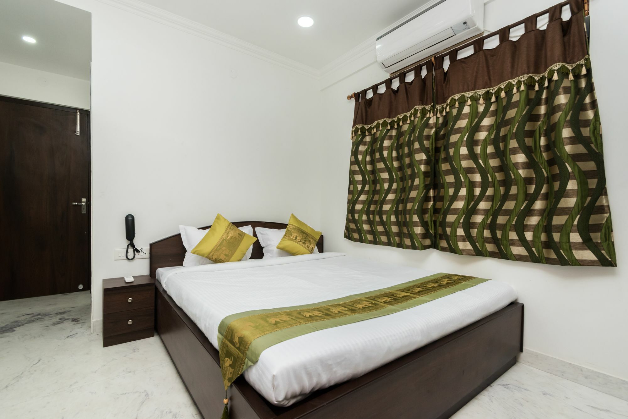 Super Hotel O New Town Near Axis Mall Formerly Spandan Inn 加尔各答 外观 照片